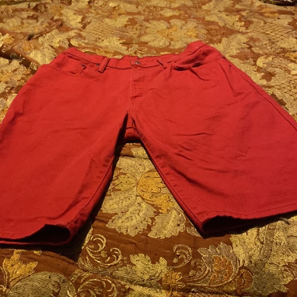 Red Levi’s size 32 LRG - Picture 2 of 2